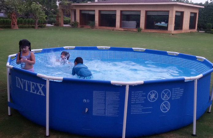 Water Pool Tub